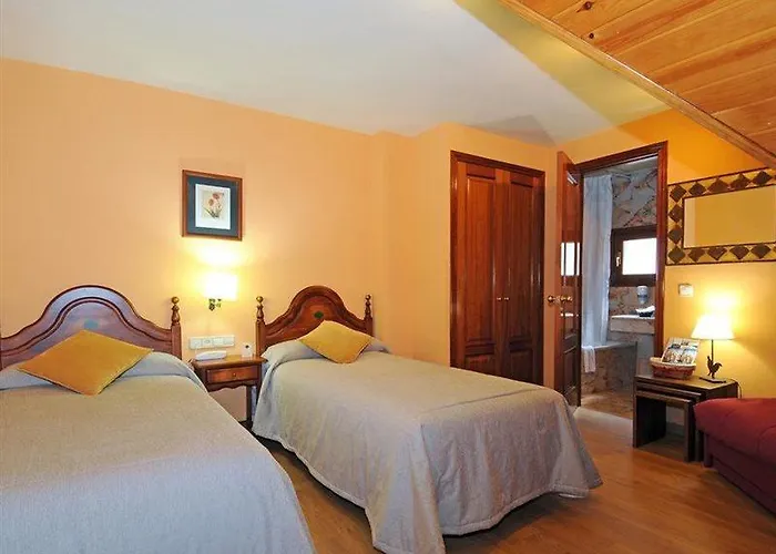 Eth Pomer Hotell Vielha