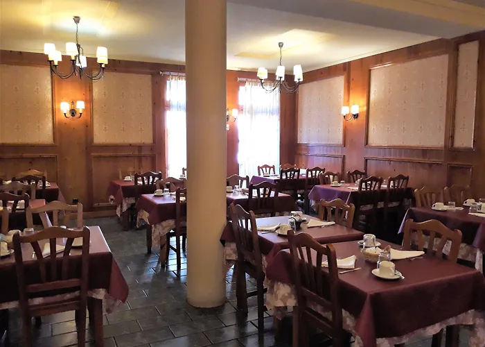 Eth Pomer Hotell Vielha