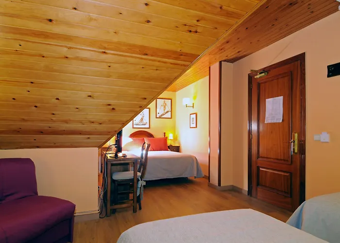 Eth Pomer Hotell Vielha
