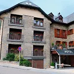 Eth Pomer Hotel