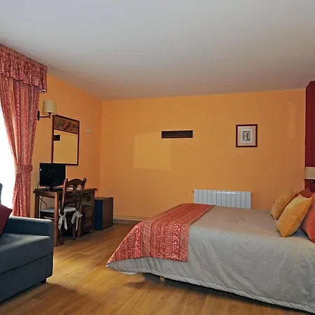 Eth Pomer Hotel