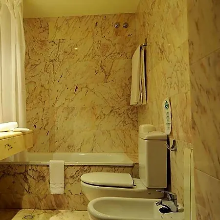 Eth Pomer Hotel 3*